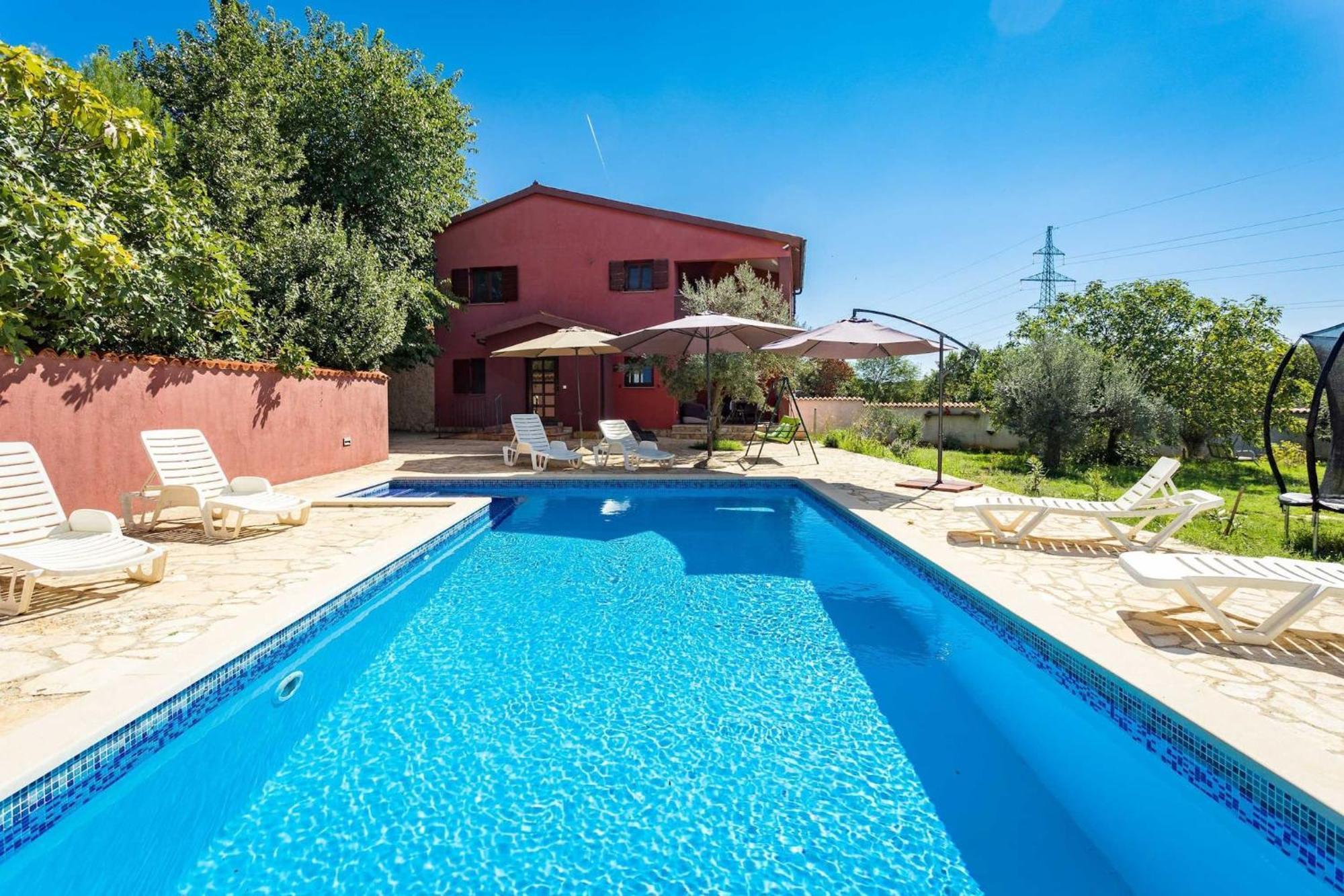 Holiday Home Pina プーラ エクステリア 写真