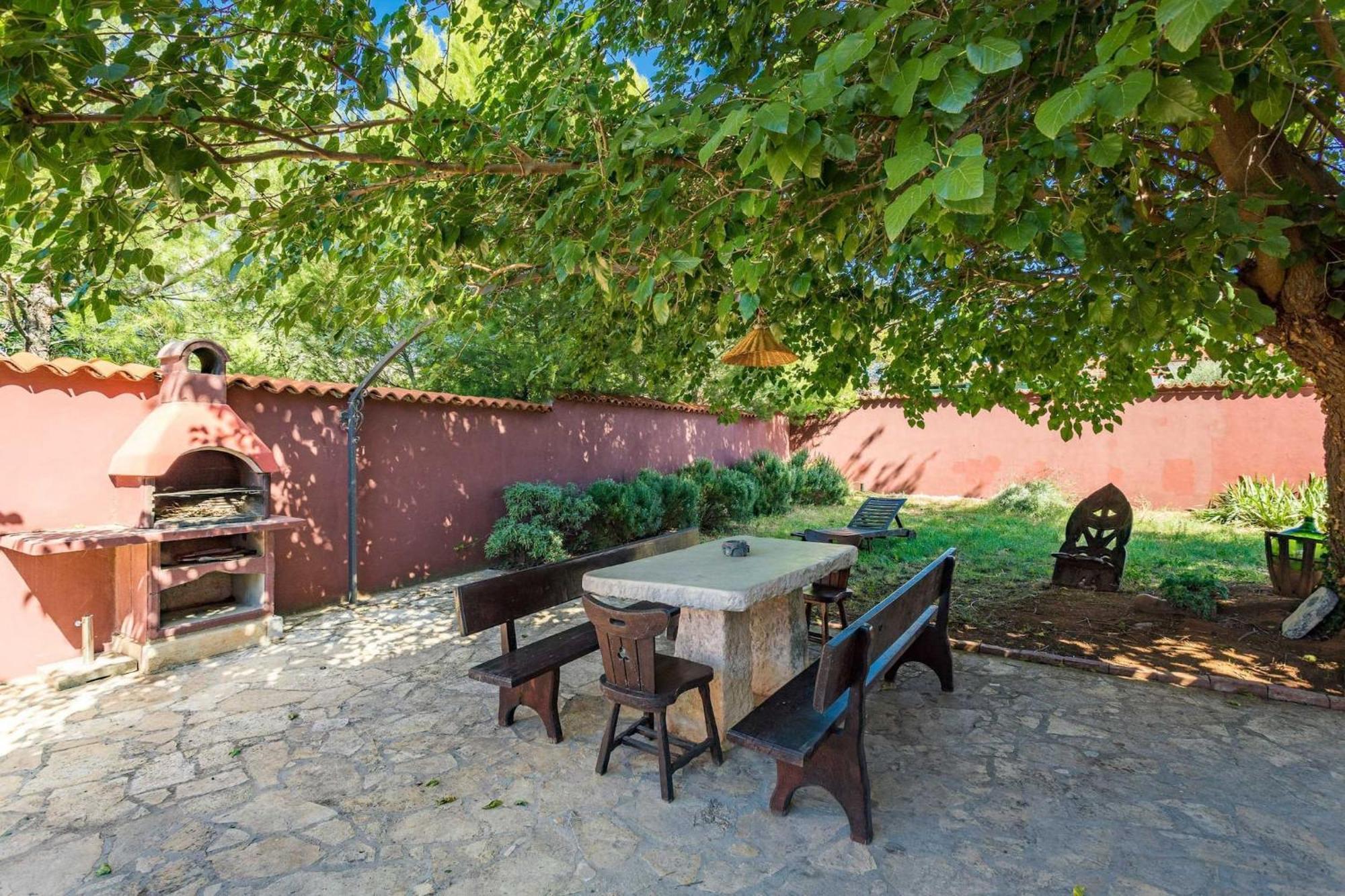 Holiday Home Pina プーラ エクステリア 写真